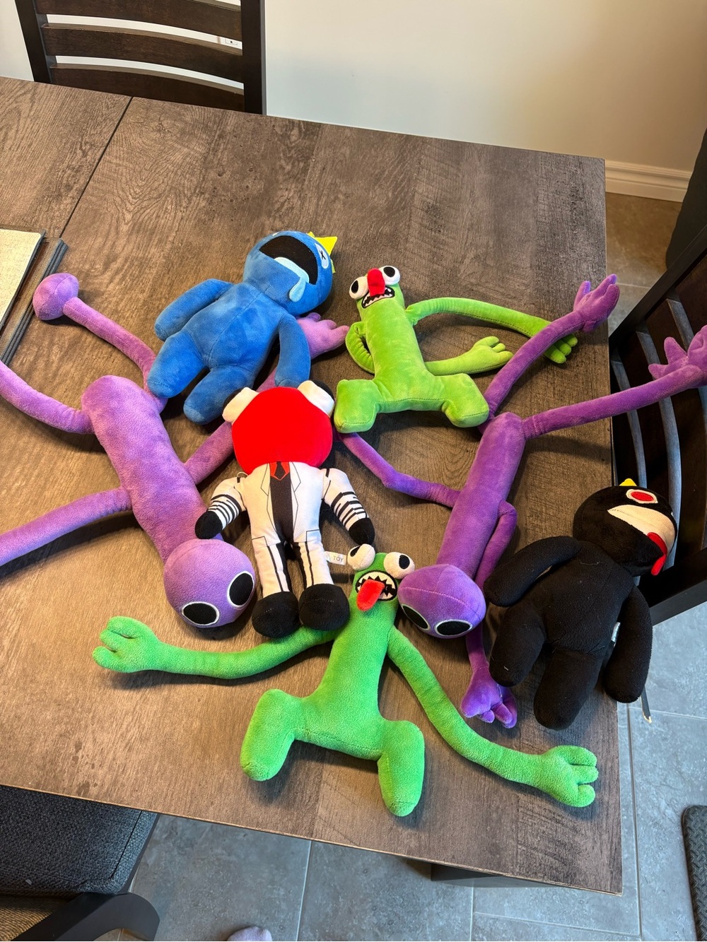 Roblox rainbow friends plush lot
